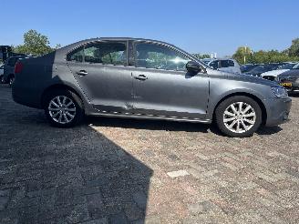 Volkswagen Jetta Jetta IV (162/16A) Sedan 1.2 TSI (CBZB) [77kW]  (10-2010/12-2017) picture 7