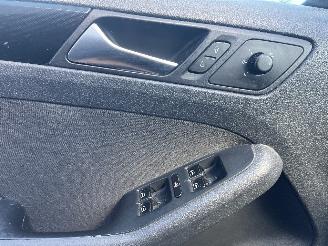 Volkswagen Jetta Jetta IV (162/16A) Sedan 1.2 TSI (CBZB) [77kW]  (10-2010/12-2017) picture 32