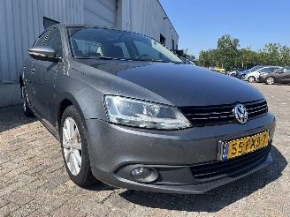 Volkswagen Jetta Jetta IV (162/16A) Sedan 1.2 TSI (CBZB) [77kW]  (10-2010/12-2017) picture 6