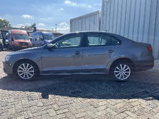 Volkswagen Jetta Jetta IV (162/16A) Sedan 1.2 TSI (CBZB) [77kW]  (10-2010/12-2017) picture 4