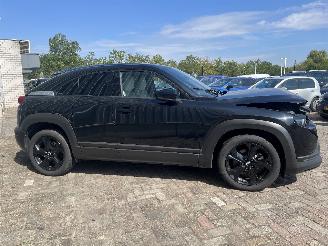 Mazda MX-30 MX-30 SUV e-SkyActiv 145 (MH01) [107kW]  (05-2020/...) picture 4
