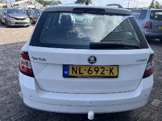 Skoda Fabia Fabia III Combi (NJ5) Combi 5-drs 1.4 TDI 16V 90 Greentech (CUSB(Euro =
6)) [66kW]  (10-2014/12-2022) picture 8