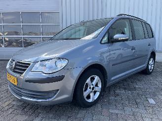 Volkswagen Touran Touran (1T1/T2) MPV 1.4 16V TSI 140 (CAVC) [103kW]  (02-2006/05-2010) picture 3