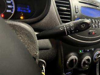 Hyundai I-10 i10 (F5) Hatchback 1.1i 12V (G4HG5) [51kW]  (04-2011/12-2013) picture 18