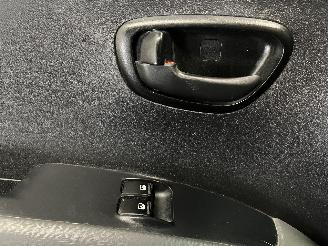 Hyundai I-10 i10 (F5) Hatchback 1.1i 12V (G4HG5) [51kW]  (04-2011/12-2013) picture 21