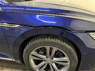 Volkswagen Arteon Arteon (3HAB) Hatchback 5-drs 2.0 TSI 16V (CZPB) [140kW]  (05-2017/06-=
2021) picture 10