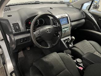 Toyota Corolla Corolla Verso (R10/11) MPV 1.8 16V VVT-i (1ZZFE) [95kW]  (04-2004/03-2=
009) picture 24