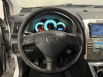 Toyota Corolla Corolla Verso (R10/11) MPV 1.8 16V VVT-i (1ZZFE) [95kW]  (04-2004/03-2=
009) picture 25