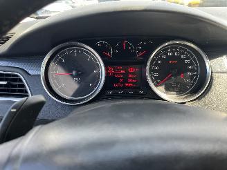 Peugeot 508 508 SW (8E/8U) Combi 1.6 HDiF 16V (DV6C(9HL)) [84kW]  (02-2012/12-2018=
) picture 27