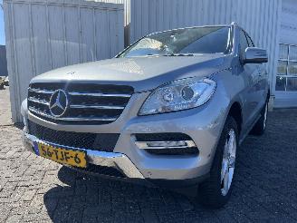 Damaged car Mercedes ML ML III (166) SUV 2.1 ML-250 CDI 16V BlueTEC 4-Matic (OM651.960) [150kW=
]  (06-2011/12-2015) 2012/2