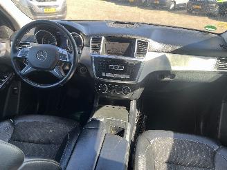 Mercedes ML ML III (166) SUV 2.1 ML-250 CDI 16V BlueTEC 4-Matic (OM651.960) [150kW=
]  (06-2011/12-2015) picture 13