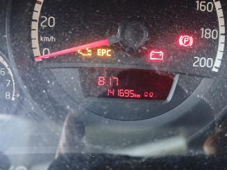 Volkswagen Up! Up! (121) Hatchback 1.0 12V 60 (CHYA) [44kW]  (08-2011/08-2020) picture 2