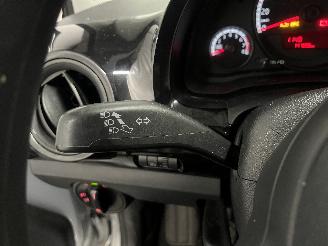 Volkswagen Up! Up! (121) Hatchback 1.0 12V 60 (CHYA) [44kW]  (08-2011/08-2020) picture 23
