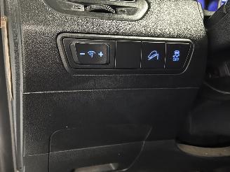 Hyundai Ix35 iX35 (LM) SUV 2.0 16V (G4KD) [120kW]  (01-2010/08-2013) picture 25