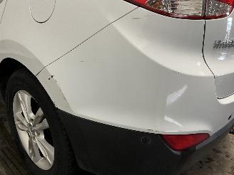 Hyundai Ix35 iX35 (LM) SUV 2.0 16V (G4KD) [120kW]  (01-2010/08-2013) picture 13