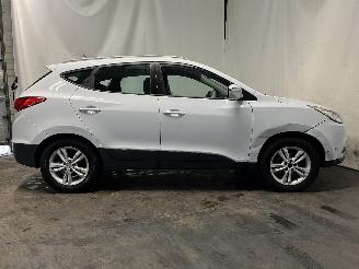 Hyundai Ix35 iX35 (LM) SUV 2.0 16V (G4KD) [120kW]  (01-2010/08-2013) picture 7