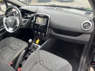 Renault Clio Clio IV Estate/Grandtour (7R) Combi 5-drs 0.9 Energy TCE 90 12V (H4B-4=
00(H4B-A4)) [66kW]  (01-2013/08-2021) picture 12