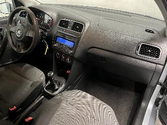 Volkswagen Polo Polo V (6R) Hatchback 1.6 TDI 16V 90 (CAYB(Euro 5)) [66kW]  (06-2009/0=
5-2014) picture 26