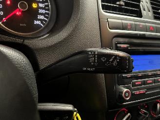 Volkswagen Polo Polo V (6R) Hatchback 1.6 TDI 16V 90 (CAYB(Euro 5)) [66kW]  (06-2009/0=
5-2014) picture 33