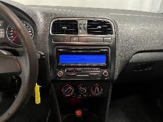 Volkswagen Polo Polo V (6R) Hatchback 1.6 TDI 16V 90 (CAYB(Euro 5)) [66kW]  (06-2009/0=
5-2014) picture 31