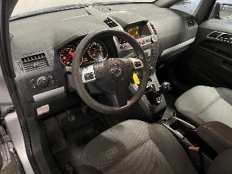 Opel Zafira Zafira (M75) MPV 1.6 16V (Z16XEP(Euro 4)) [77kW]  (07-2005/09-2012) picture 16