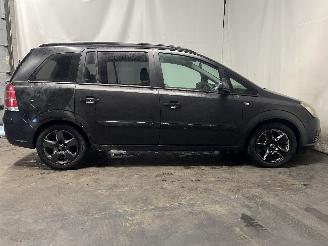 Opel Zafira Zafira (M75) MPV 1.6 16V (Z16XEP(Euro 4)) [77kW]  (07-2005/09-2012) picture 7