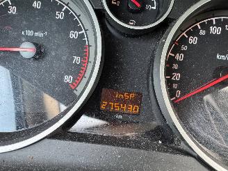 Opel Zafira Zafira (M75) MPV 1.6 16V (Z16XEP(Euro 4)) [77kW]  (07-2005/09-2012) picture 2