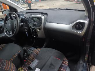 Citroën C1 C1 Hatchback 1.0 Vti 68 12V (1KR-FE(CFB)) [51kW]  (04-2014/04-2018) picture 5