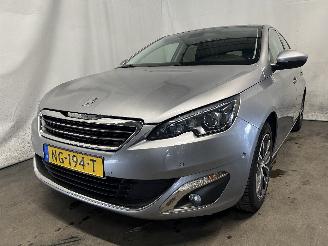 damaged passenger cars Peugeot 308 308 (L3/L8/LB/LH/LP) Hatchback 5-drs 1.2 12V e-THP PureTech 130 (EB2DT=
S(HNY)) [96kW]  (11-2013/06-2021) 2017/2