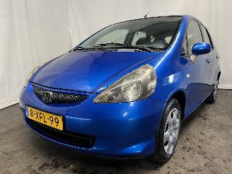 Vaurioauto  passenger cars Honda Jazz Jazz (GD/GE2/GE3) Hatchback 1.2 i-DSi (L12A4) [57kW]  (03-2002/07-2008=
) 2006/1