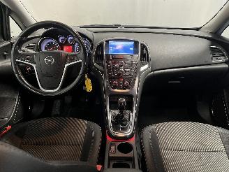 Opel Astra Astra J Sports Tourer (PD8/PE8/PF8) Combi 1.4 Turbo 16V (A14NET(Euro 5=
)) [88kW]  (10-2010/04-2016) picture 15