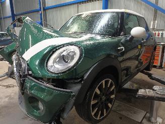 Autoverwertung Mini Mini Mini (F55) Hatchback 5-drs 1.5 12V Cooper (B38A15A) [100kW]  (09-2013/=
=2E..) 2016/7