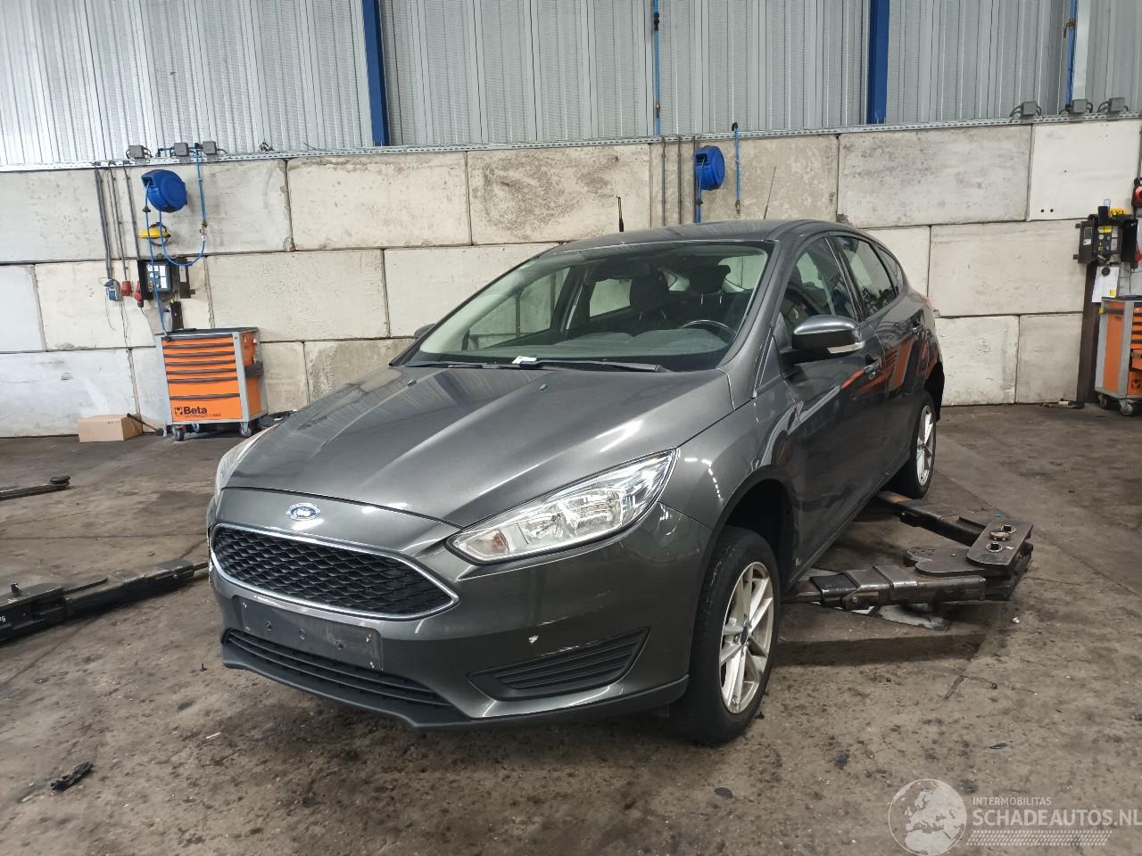 Ford Focus Focus 3 Hatchback 1.0 Ti-VCT EcoBoost 12V 100 (M2DC) [74kW]  (02-2012/=
05-2018)