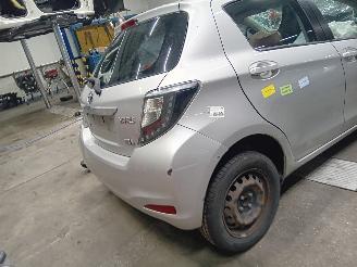 Toyota Yaris Yaris III (P13) Hatchback 1.5 16V Hybrid (1NZ-FXE) [74kW]  (03-2012/09=
-2020) picture 3