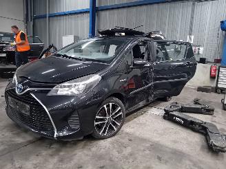 Sloopauto Toyota Yaris Yaris III (P13) Hatchback 1.5 16V Hybrid (1NZ-FXE) [74kW]  (03-2012/09=
-2020) 2015/9