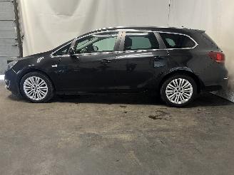 Opel Astra Astra J Sports Tourer (PD8/PE8/PF8) Combi 1.4 Turbo 16V (A14NET(Euro 5=
)) [88kW]  (10-2010/04-2016) picture 4