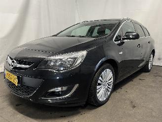 Opel Astra Astra J Sports Tourer (PD8/PE8/PF8) Combi 1.4 Turbo 16V (A14NET(Euro 5=
)) [88kW]  (10-2010/04-2016) picture 3