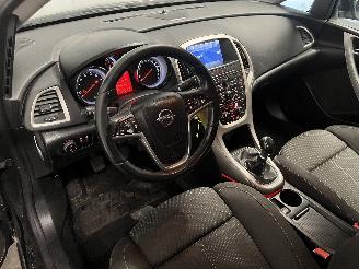 Opel Astra Astra J Sports Tourer (PD8/PE8/PF8) Combi 1.4 Turbo 16V (A14NET(Euro 5=
)) [88kW]  (10-2010/04-2016) picture 16