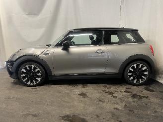 Mini Mini Mini (F56) Hatchback 3-drs 1.5 12V Cooper (B38A15A) [100kW]  (12-2013/=
=2E..) picture 4