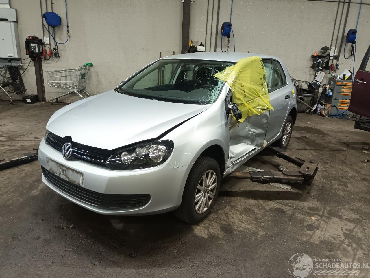 Volkswagen Golf Golf VI (5K1) Hatchback 1.2 TSI BlueMotion (CBZB) [77kW]  (11-2008/11-=
2012)