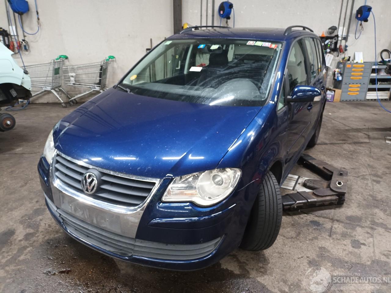 Volkswagen Touran Touran (1T1/T2) MPV 1.9 TDI 105 (BXE) [77kW]  (08-2003/05-2010)