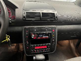 Seat Alhambra Alhambra (7V8/9) MPV 2.0 (ADY(Euro 2)) [85kW]  (04-1996/03-2010) picture 23