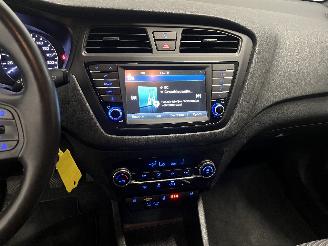 Hyundai I-20 i20 (GBB) Hatchback 1.0 T-GDI 120 12V (G3LC) [88kW]  (01-2016/08-2020)= picture 18