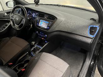 Hyundai I-20 i20 (GBB) Hatchback 1.0 T-GDI 120 12V (G3LC) [88kW]  (01-2016/08-2020)= picture 12
