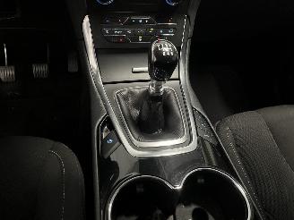 Ford S-Max S-Max (WPC) MPV 2.0 TDCi 180 16V (T8CG) [132kW]  (01-2015/06-2018) picture 16