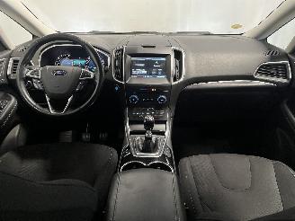 Ford S-Max S-Max (WPC) MPV 2.0 TDCi 180 16V (T8CG) [132kW]  (01-2015/06-2018) picture 13