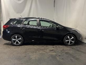Kia Cee d Cee'd Sportswagon (JDC5) Combi 1.6 GDI 16V (G4FD) [99kW]  (09-2012/12-=
2018) picture 7