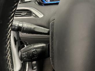 Peugeot 2008 2008 (CU) MPV 1.2 12V e-THP PureTech 110 (EB2DT(HNZ)) [81kW]  (01-2015=
/12-2019) picture 16