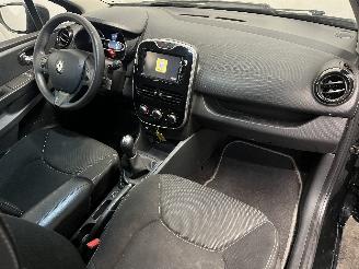 Renault Clio Clio IV Estate/Grandtour (7R) Combi 5-drs 1.5 Energy dCi 75 FAP (K9K-6=
12) [55kW]  (01-2013/08-2021) picture 8