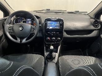 Renault Clio Clio IV Estate/Grandtour (7R) Combi 5-drs 1.5 Energy dCi 75 FAP (K9K-6=
12) [55kW]  (01-2013/08-2021) picture 10